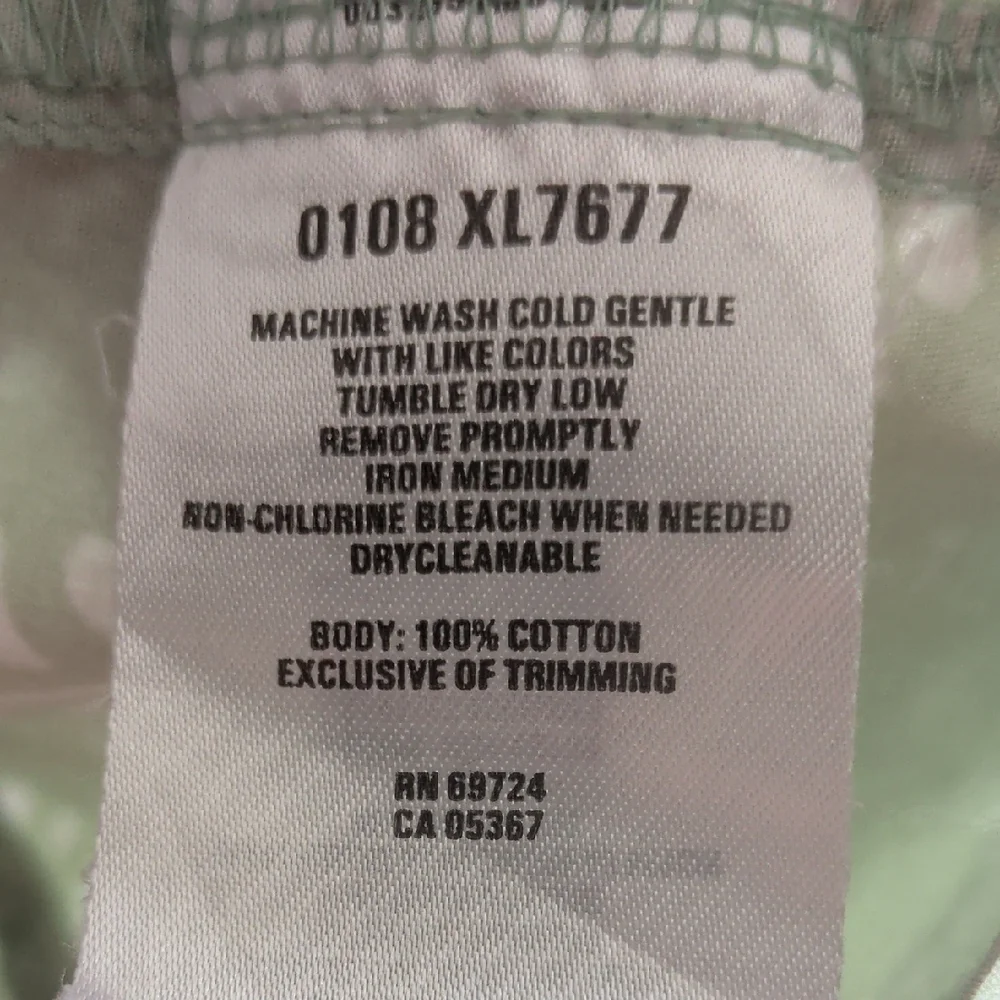 Columbia Olive Green Sleeveless Button Down Shirt - Picture 4 of 5